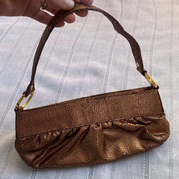 XOXO NWOT bronze metallic Y2k shoulder bag. - Picture 1 of 11